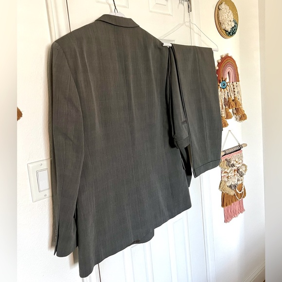 Valentino 2-pc Men’s Suit double breasted plaid gray - Picture 9 of 16